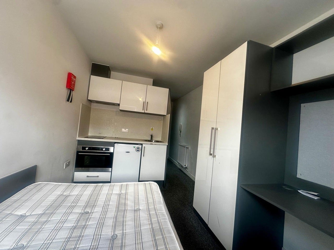 Room Villiers Street in Coventry
