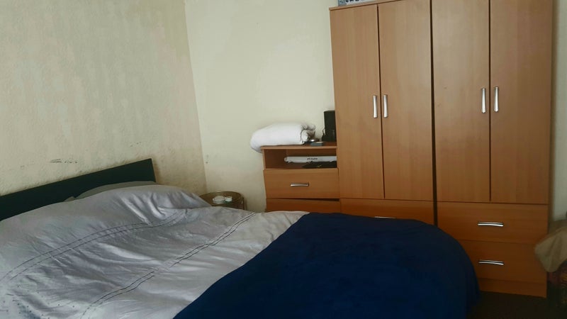 Room Cyrch y Gwas Road in Pontypridd