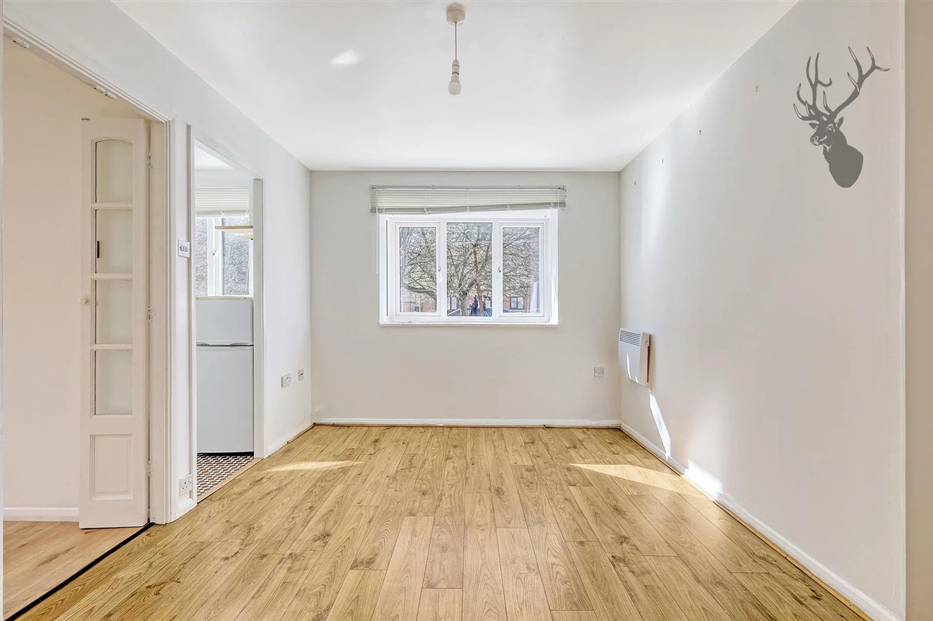 Flat Court Yard in Greater London