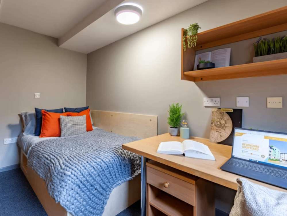 Room Wellington Street in Sheffield