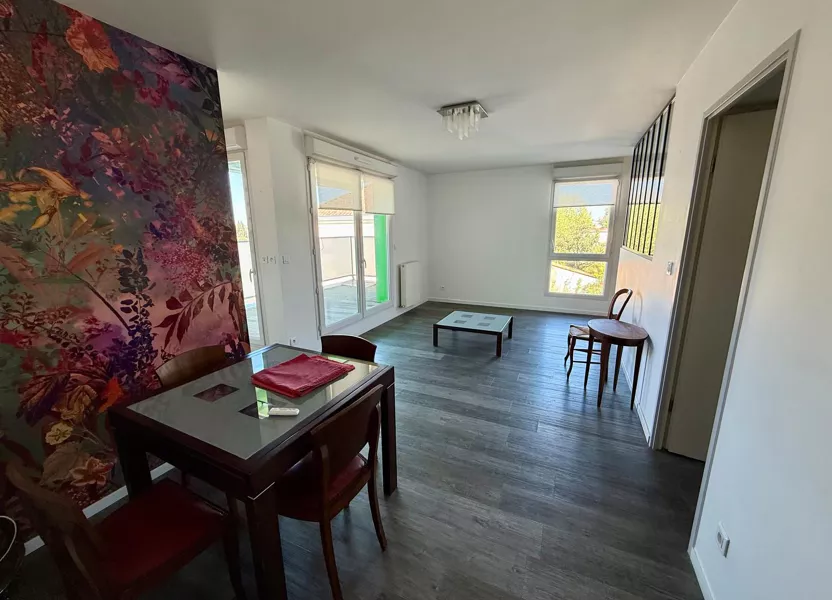 Appartement Rue du Chevalier de la Barre à Bègles