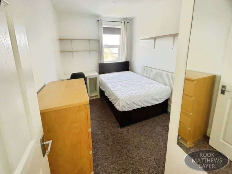 Flat Osborne Terrace in Newcastle upon Tyne