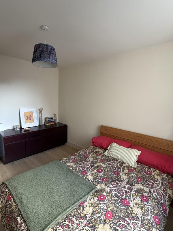 Room Blackhorse Road in Greater London