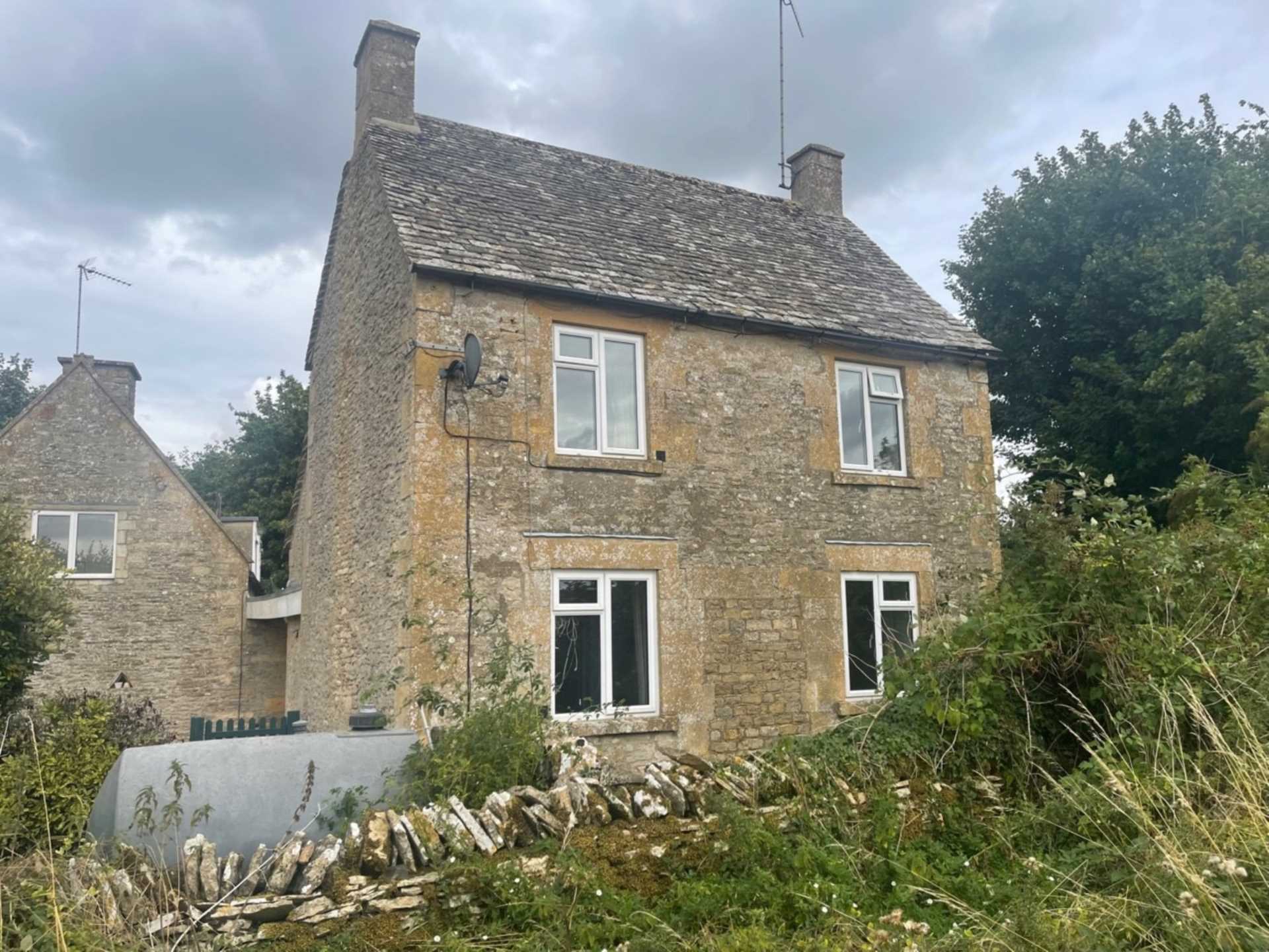 House B4068 in Cotswold District