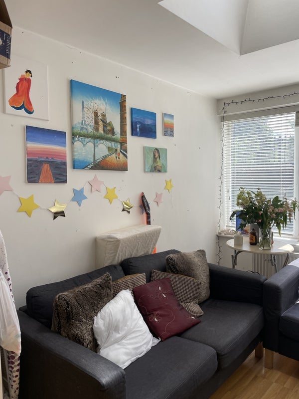Room Exhibition Close in Greater London