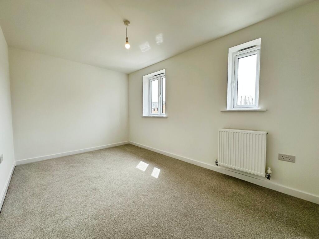 Flat York Close in Greater London