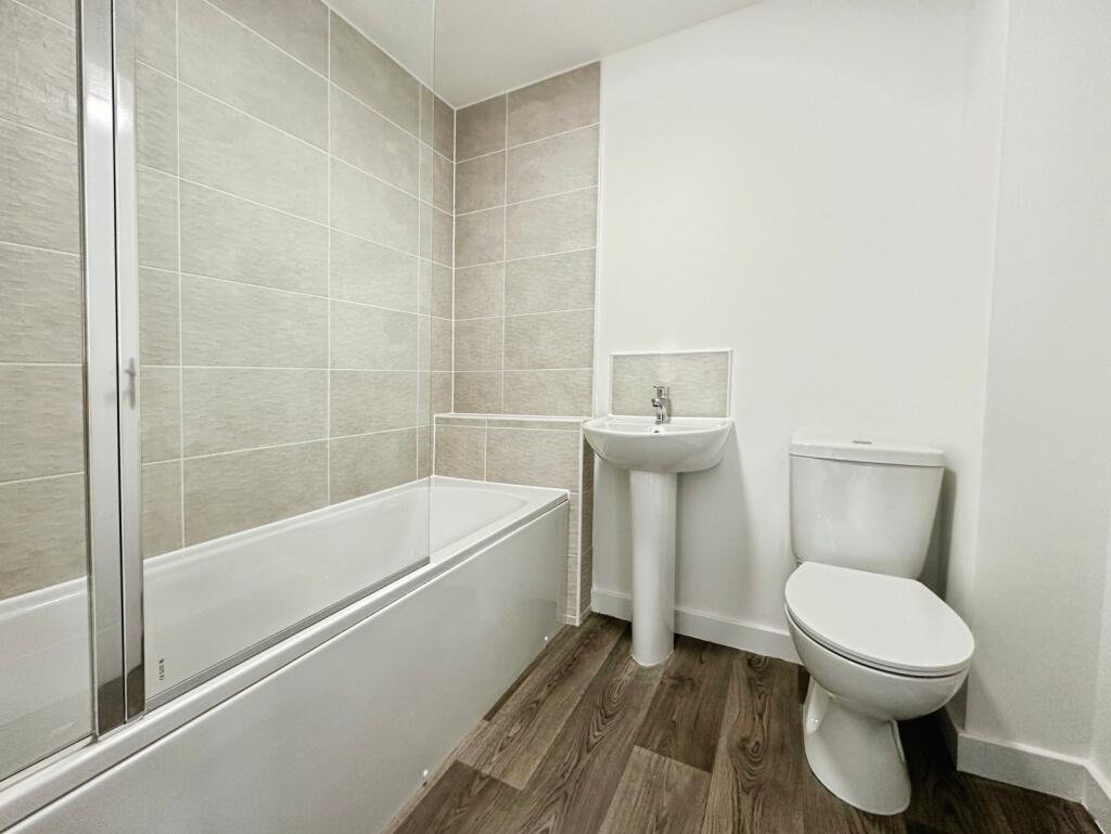 Flat York Close in Greater London