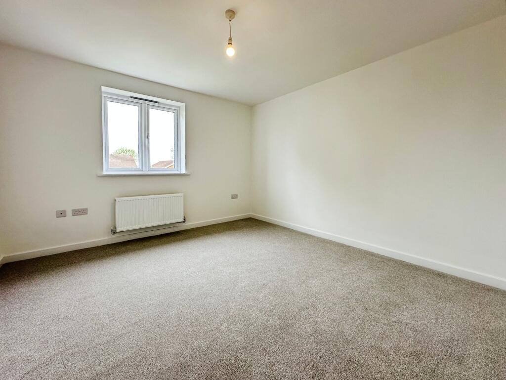 Flat York Close in Greater London