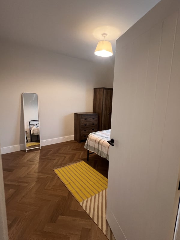 Room Holly Street in Tameside