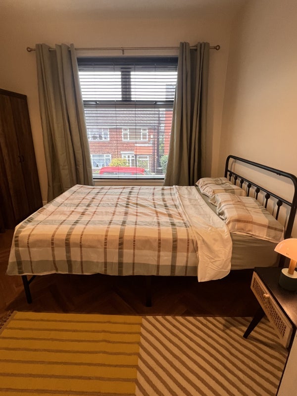 Room Holly Street in Tameside