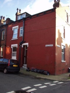 Flat Harold Avenue in Leeds