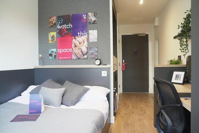 Room Loampit Vale in Greater London