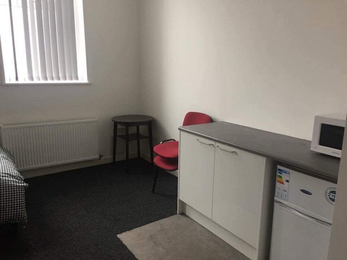Room Lower Dolcliffe Road in Doncaster