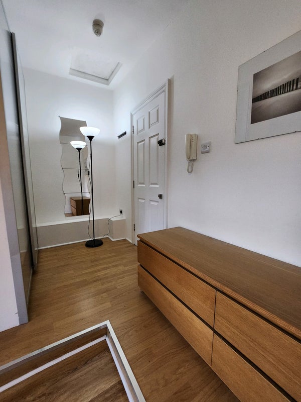 Flat Camden Park Road in Greater London