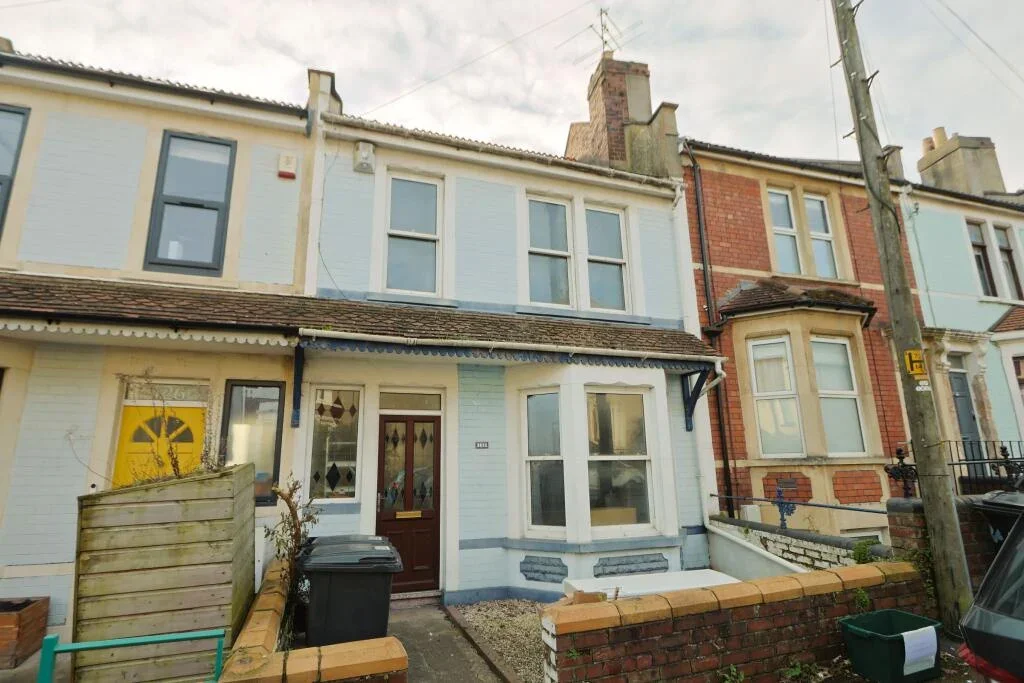 Room Cotswold Road in Bristol
