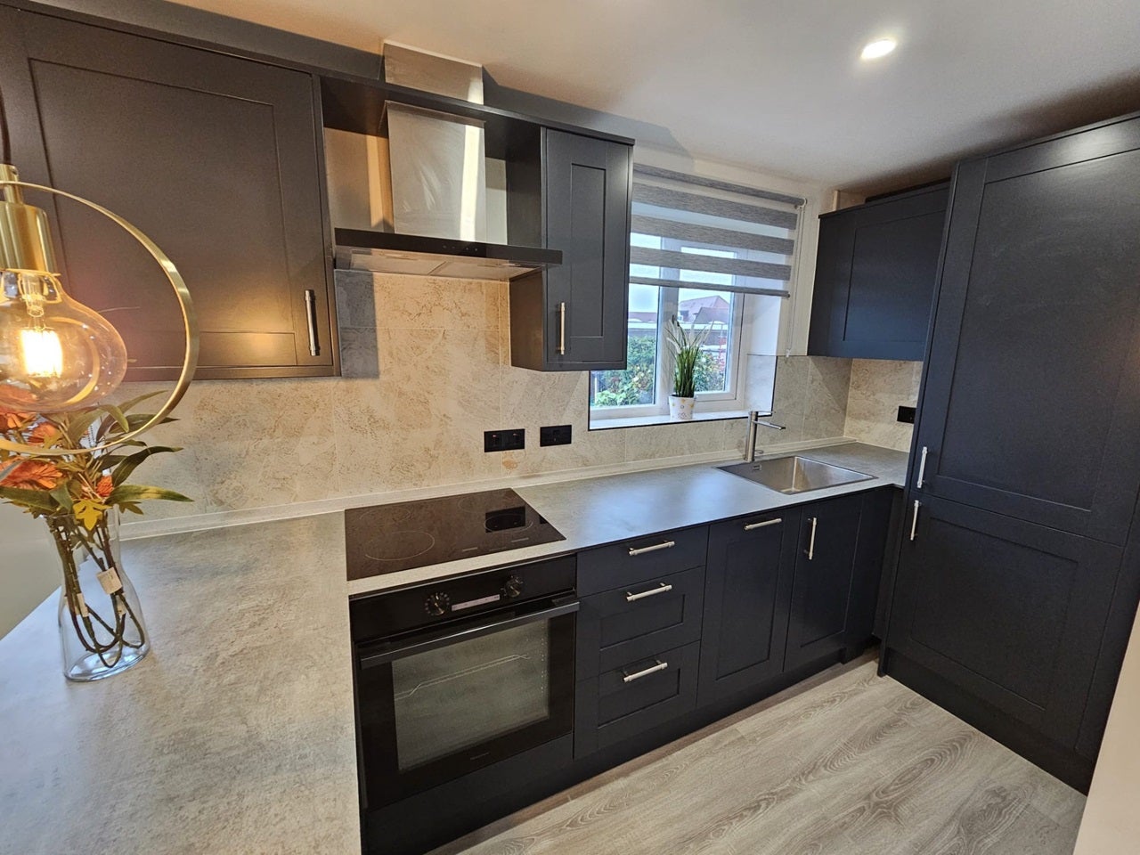 Room Cotswold Close in Greater London