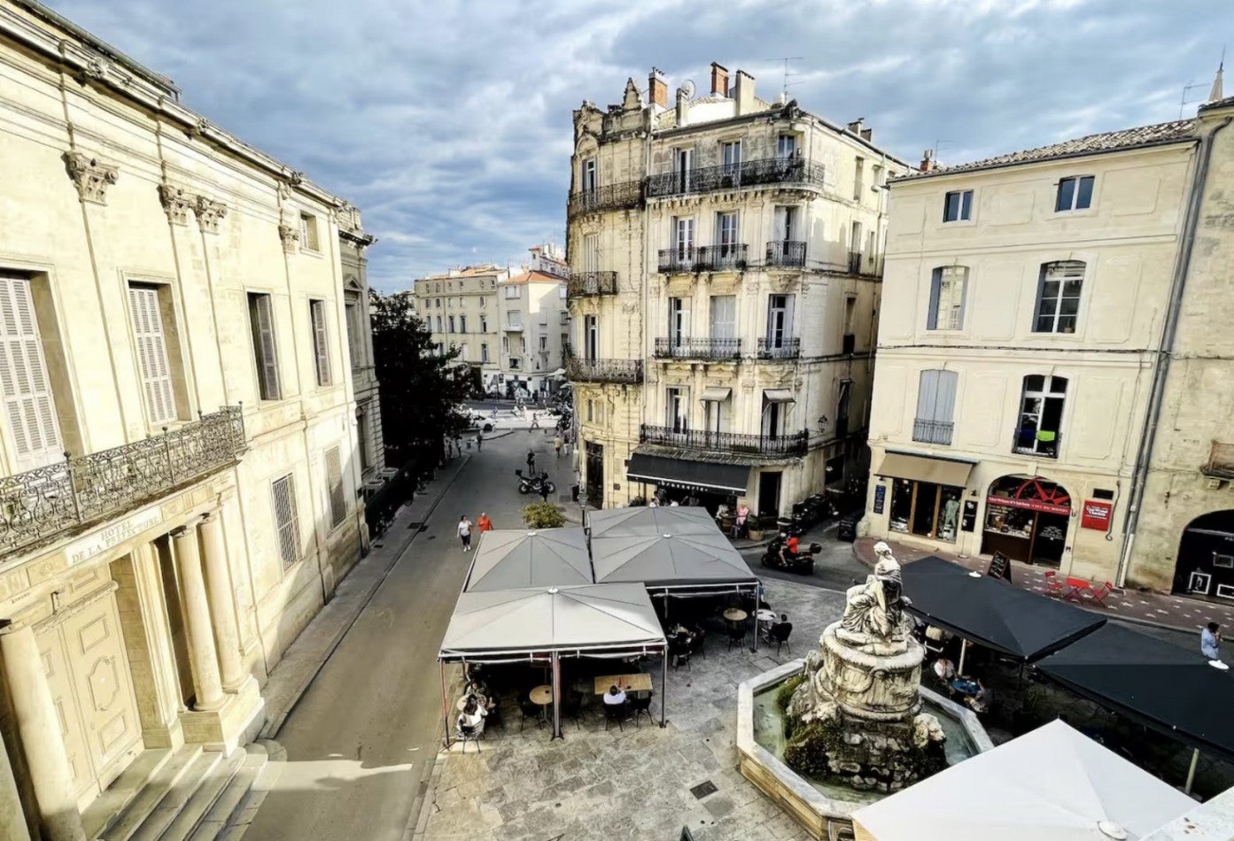 Appartement Place des Martyrs-de-la-Résistance à Montpellier