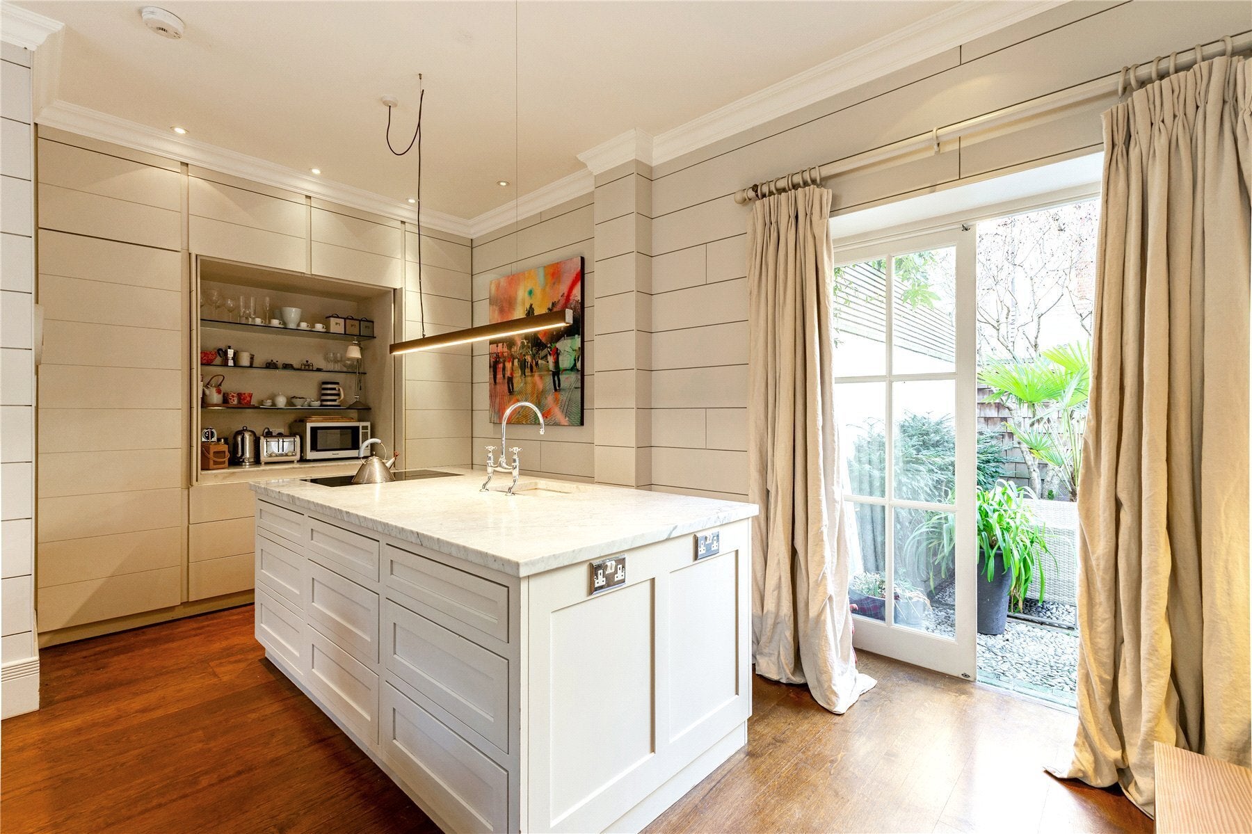 House Kersley Mews in Greater London