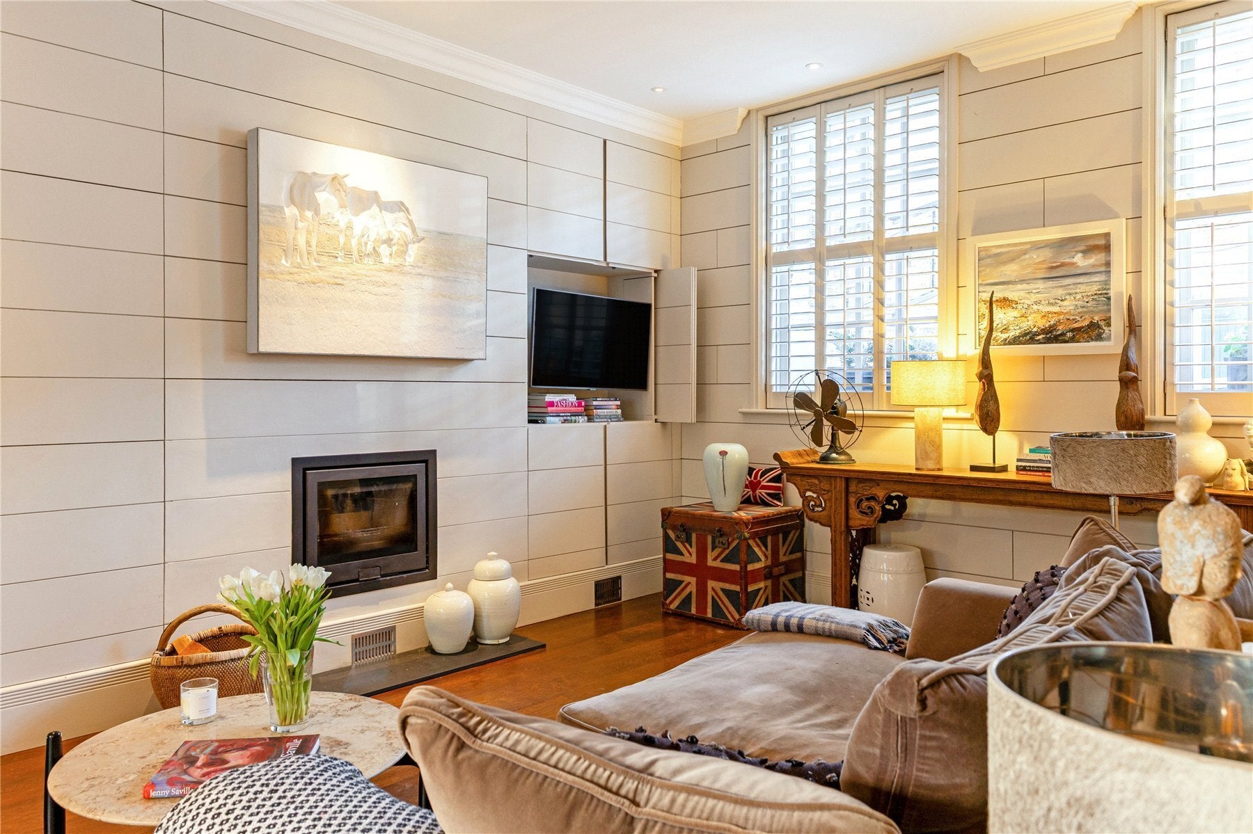 House Kersley Mews in Greater London