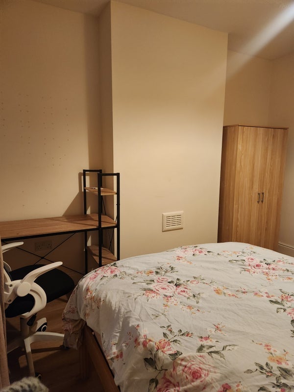 Room Cromer Road in Nottingham