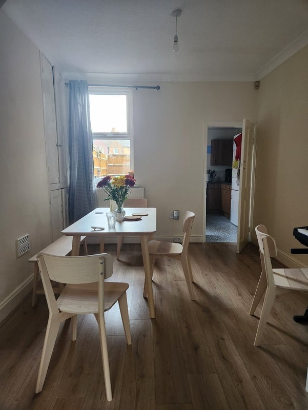Room Cromer Road in Nottingham
