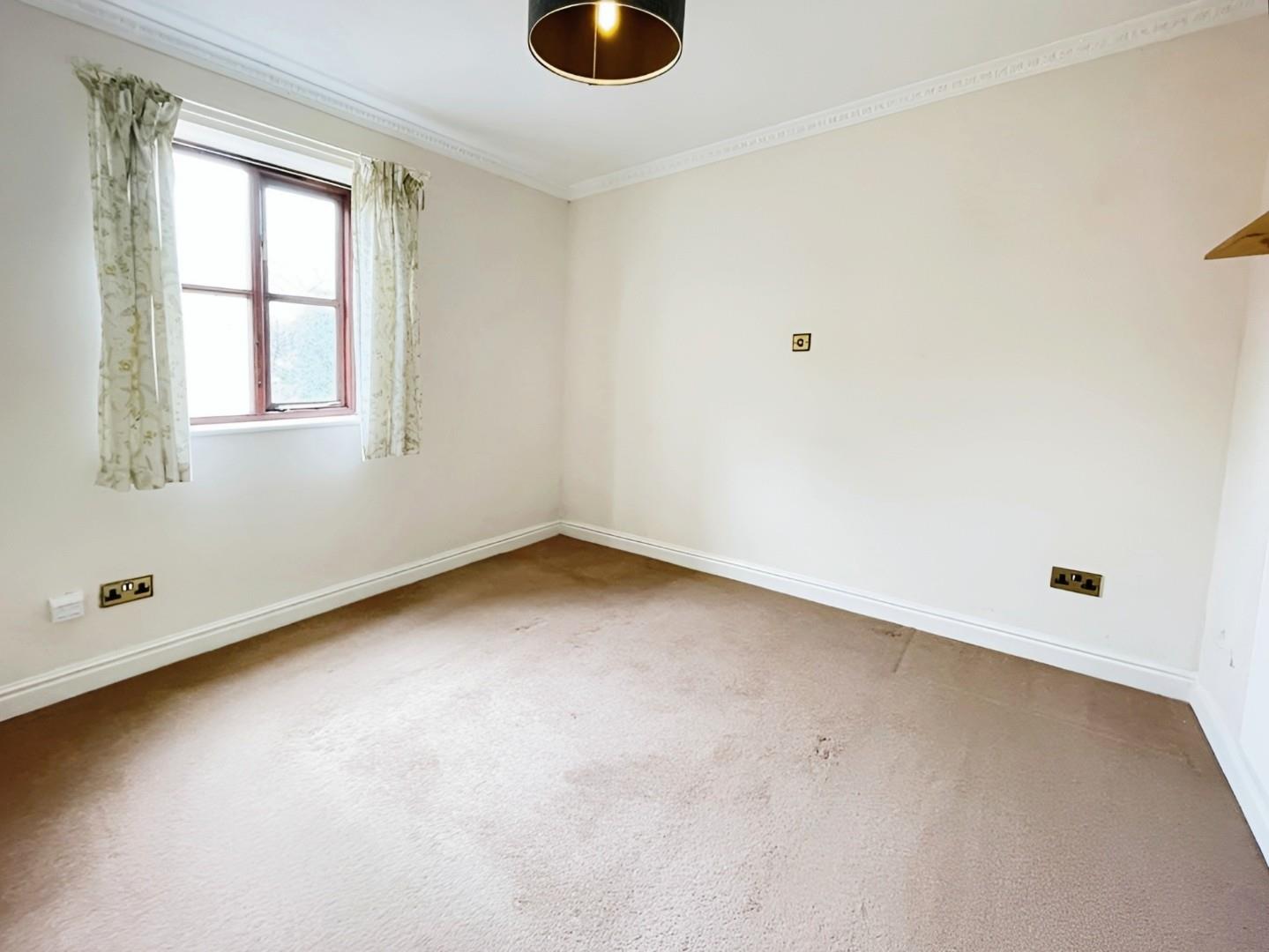 Flat Grange Road in Stratford-on-Avon