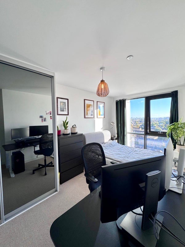 Room Beechwood Road in Greater London