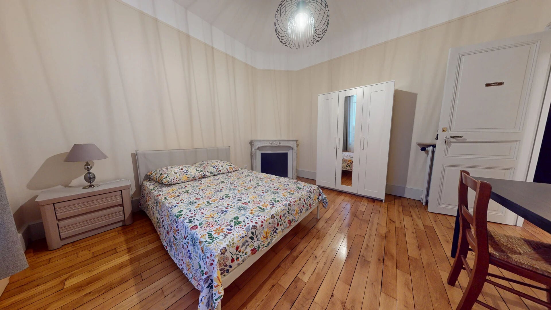 Room Rue Alexandre Dumas in Houilles
