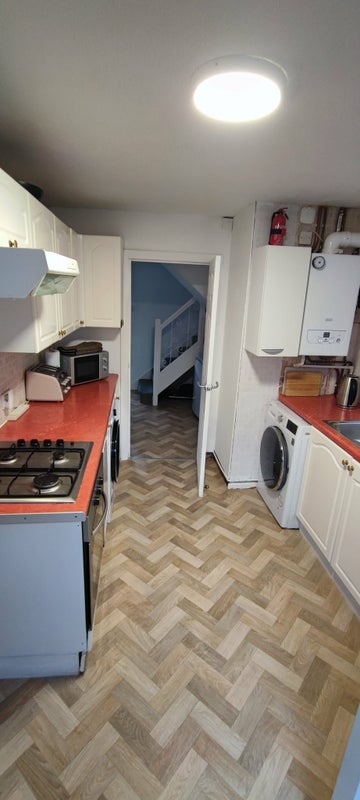 Room Vowell Close in Bristol