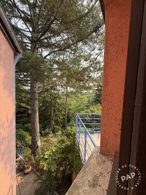 Room Avenue Édouard Herriot in Le Plessis-Robinson