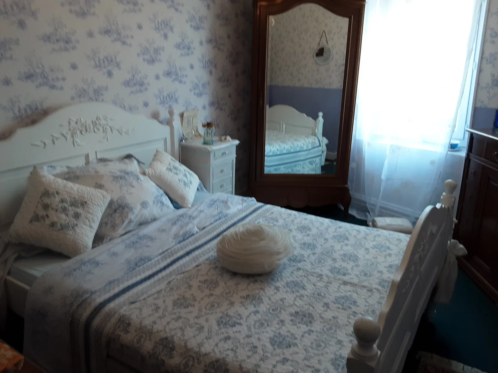 Chambre Route de Semons à Porte-des-Bonnevaux