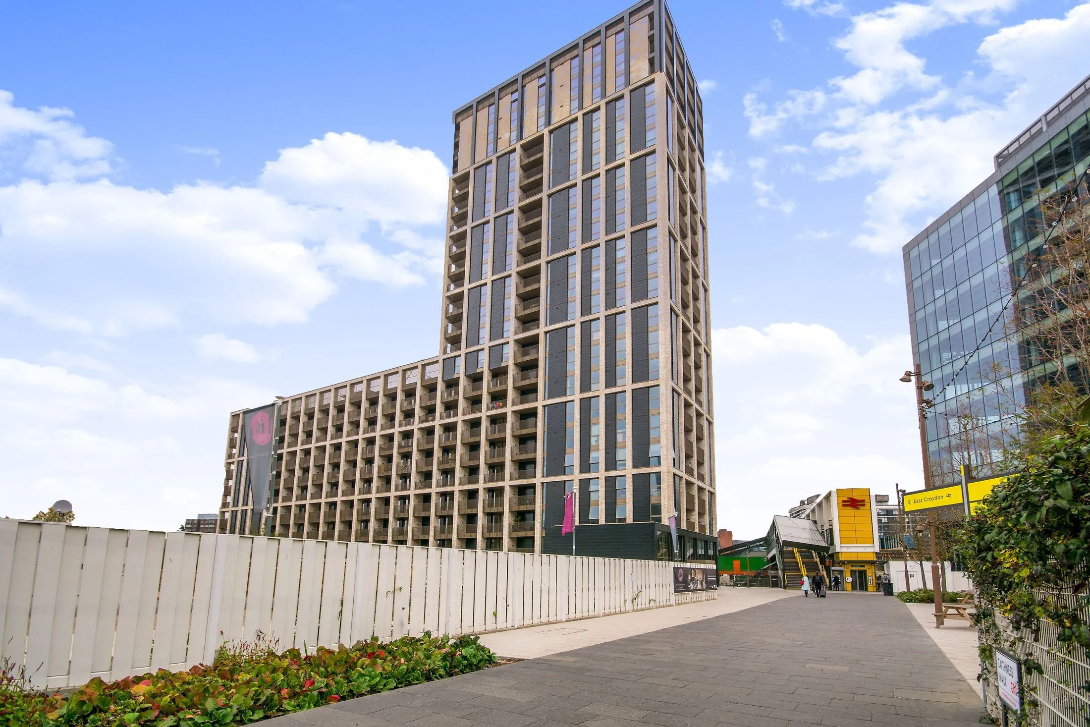 Flat Ruskin Square in Greater London