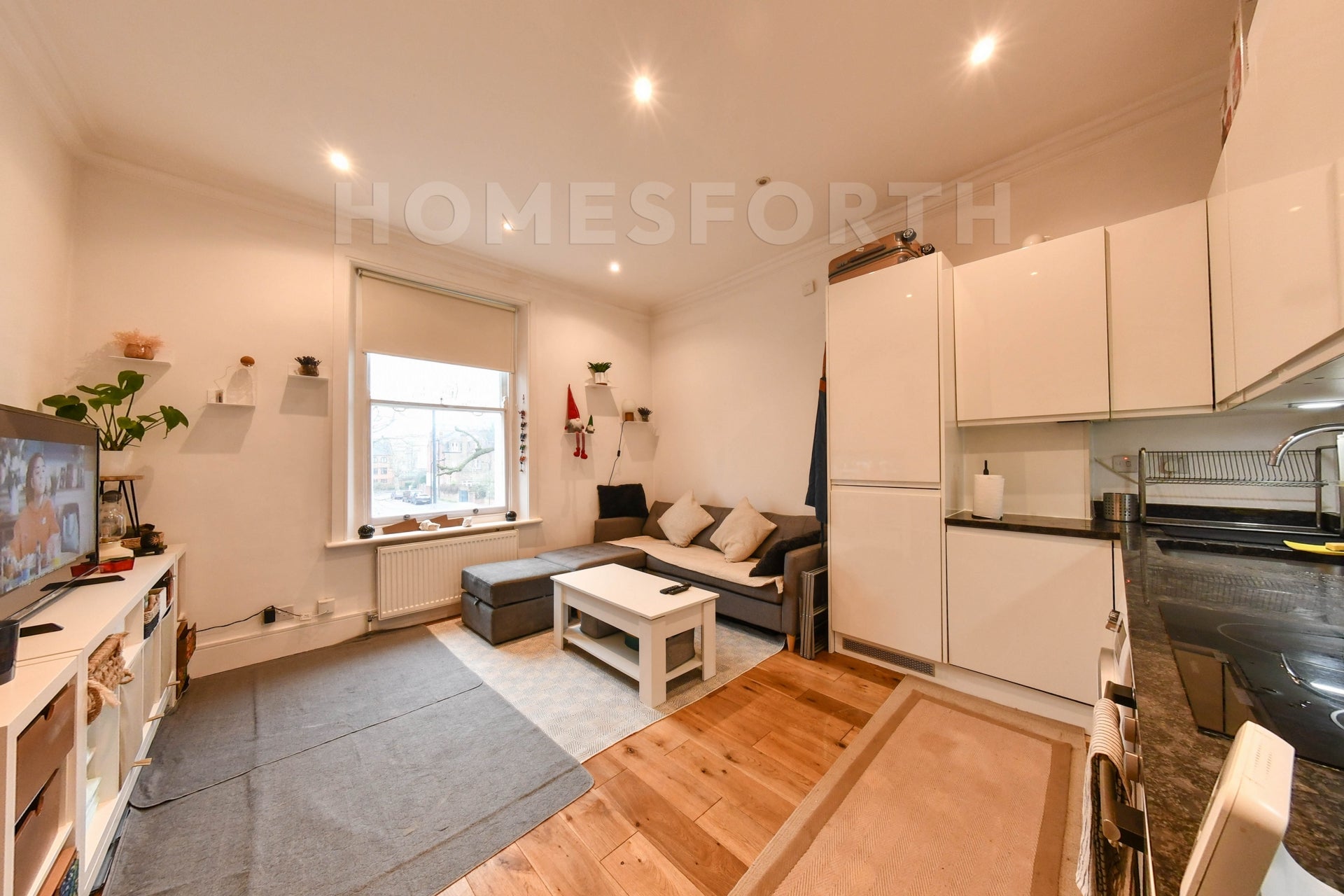 Flat Brondesbury Road in Greater London