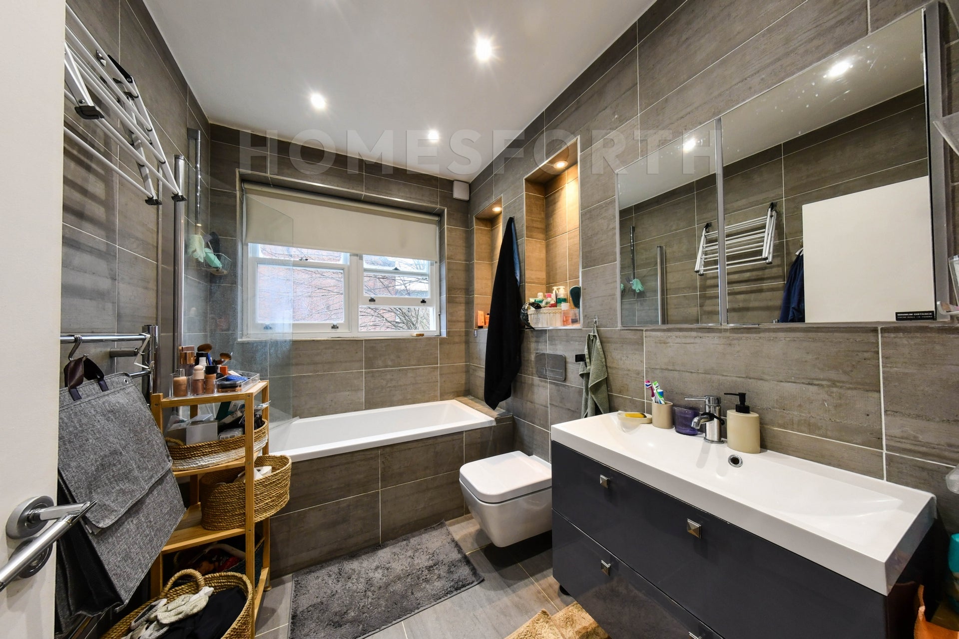 Flat Brondesbury Road in Greater London