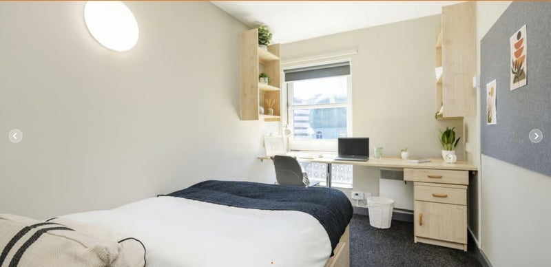 Room St Ann's Well Road in Nottingham