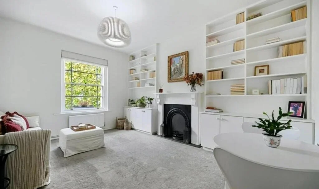 Flat Princess Road in Greater London