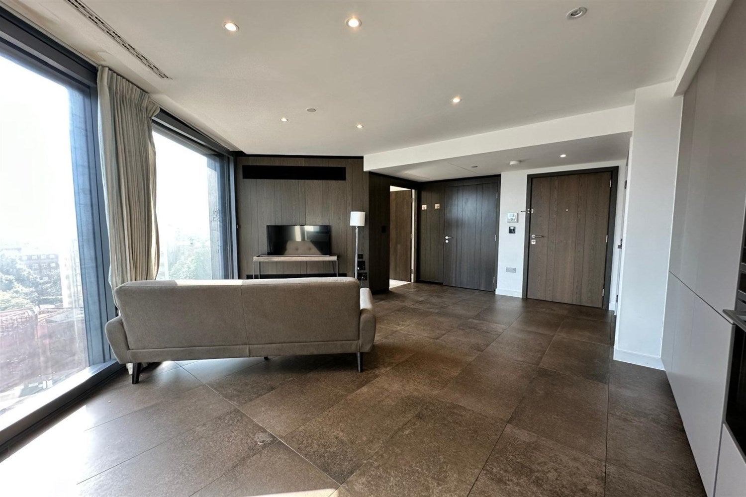 Flat Farringdon Road in Greater London