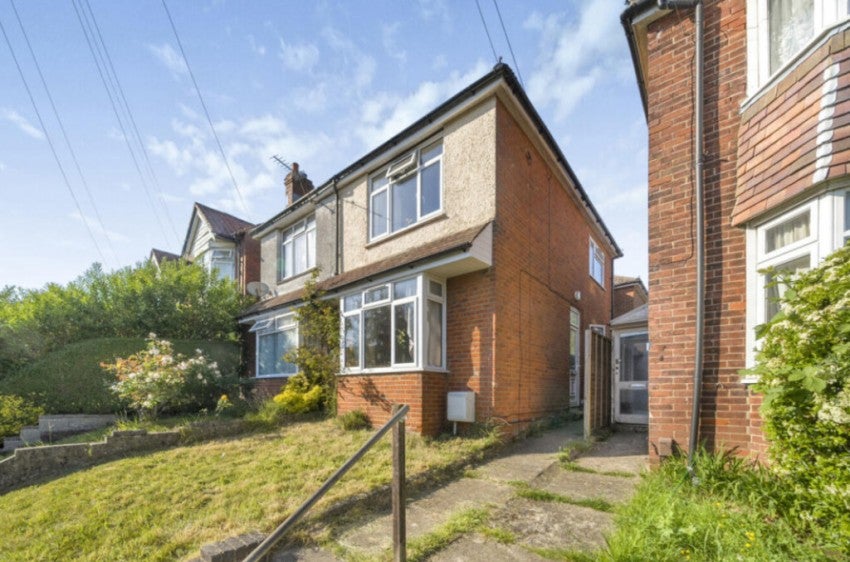 Flat Sirdar Road in Southampton