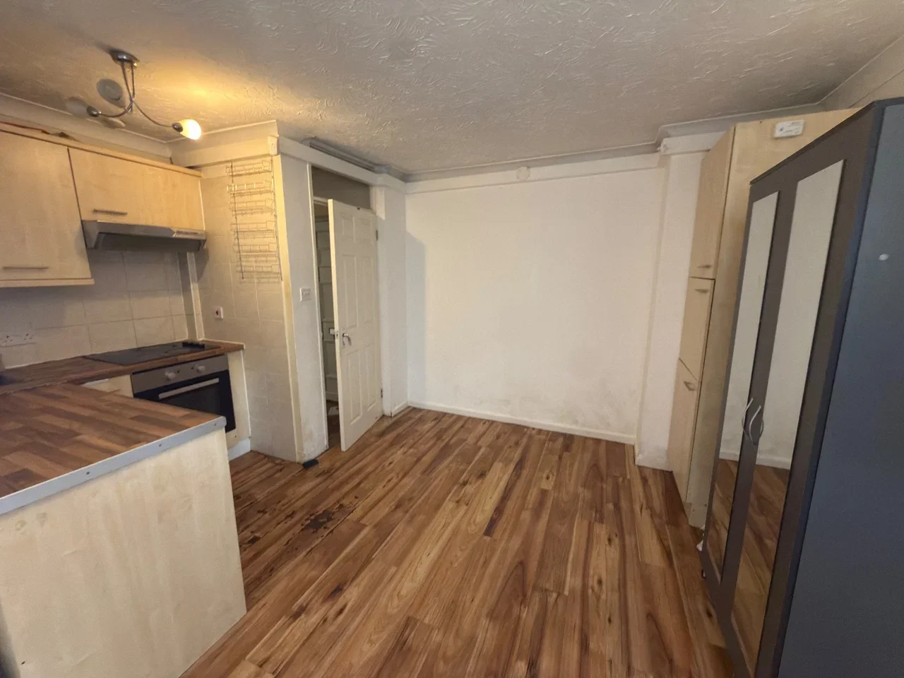 Flat Ruthin Close in Luton