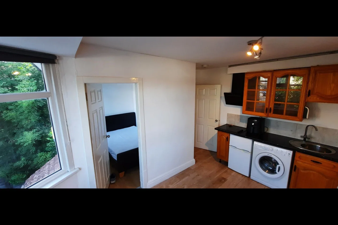 Flat The Ridgeway in Greater London