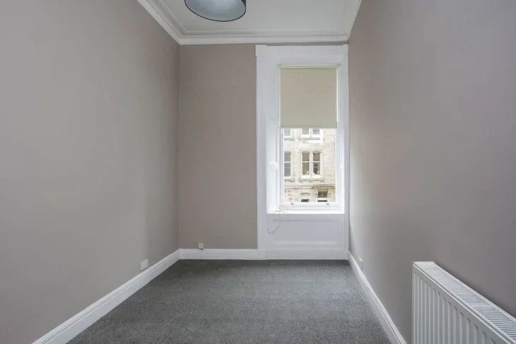 Flat Comely Bank Place in City of Edinburgh