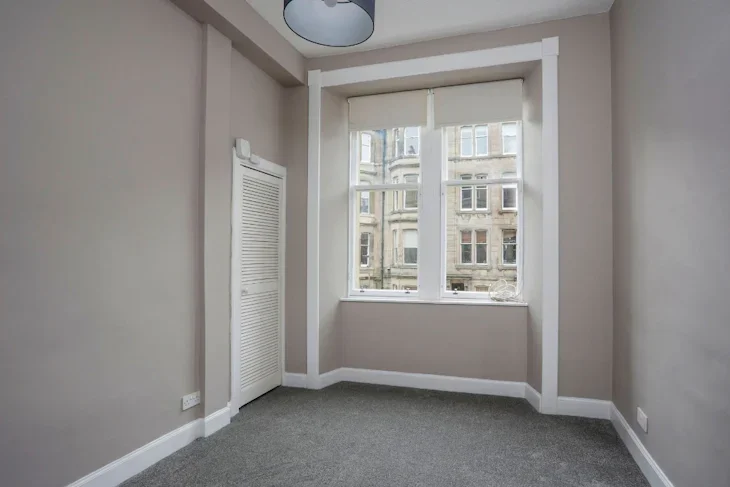 Flat Comely Bank Place in City of Edinburgh