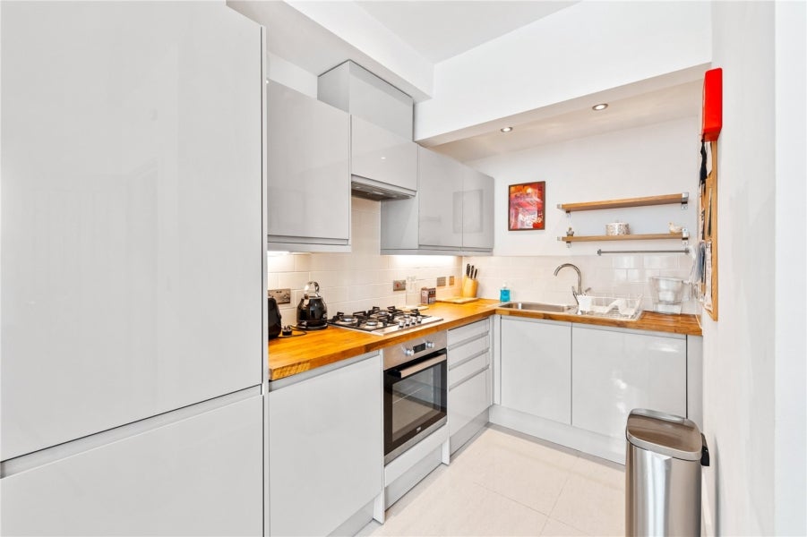 Flat Portland Road in Portslade by Sea