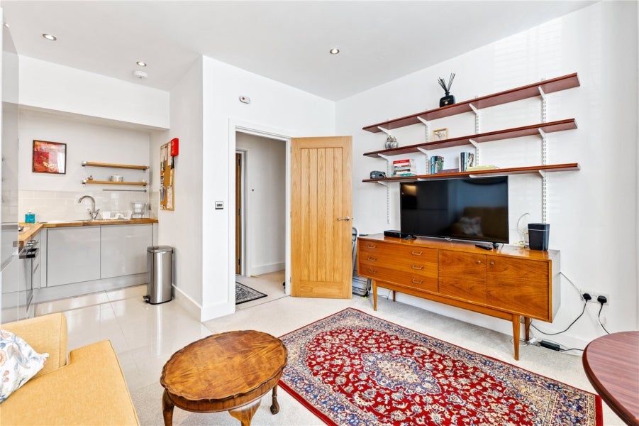 Flat Portland Road in Portslade by Sea