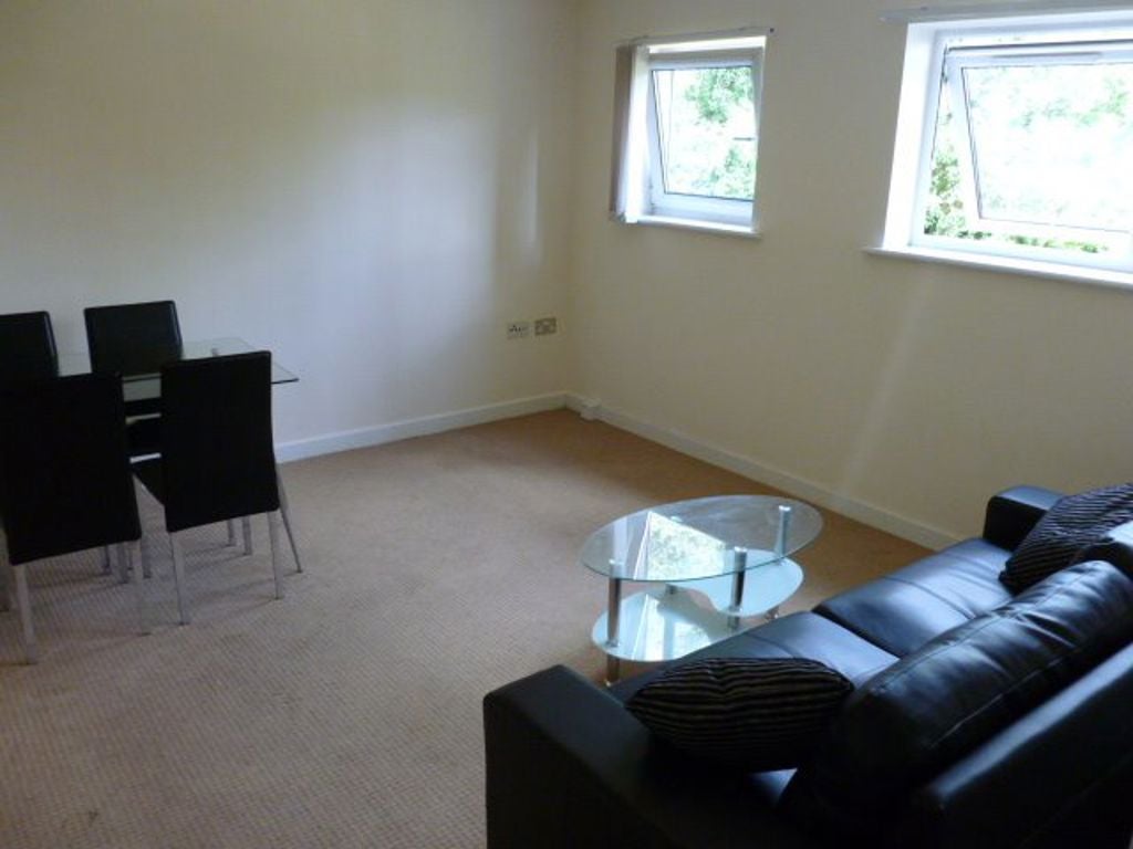 Flat Skipton Close in Hazel Grove