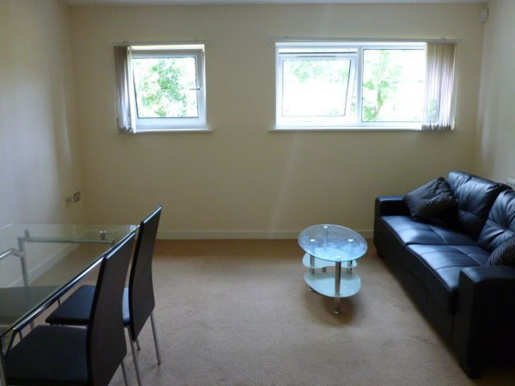 Flat Skipton Close in Hazel Grove