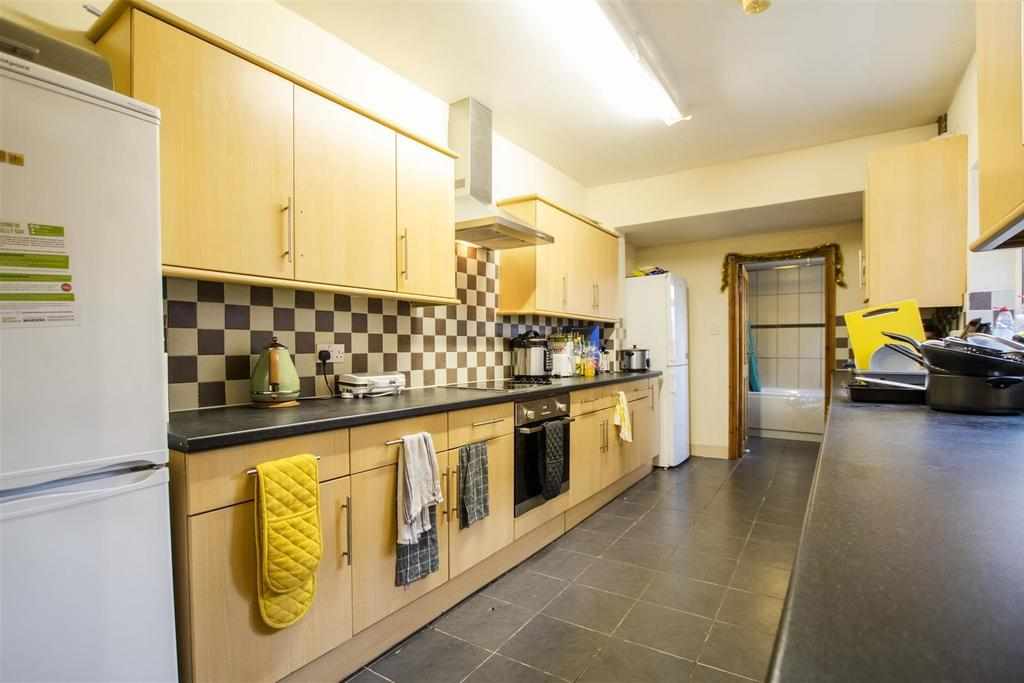 Flat Raddlebarn Road in Birmingham