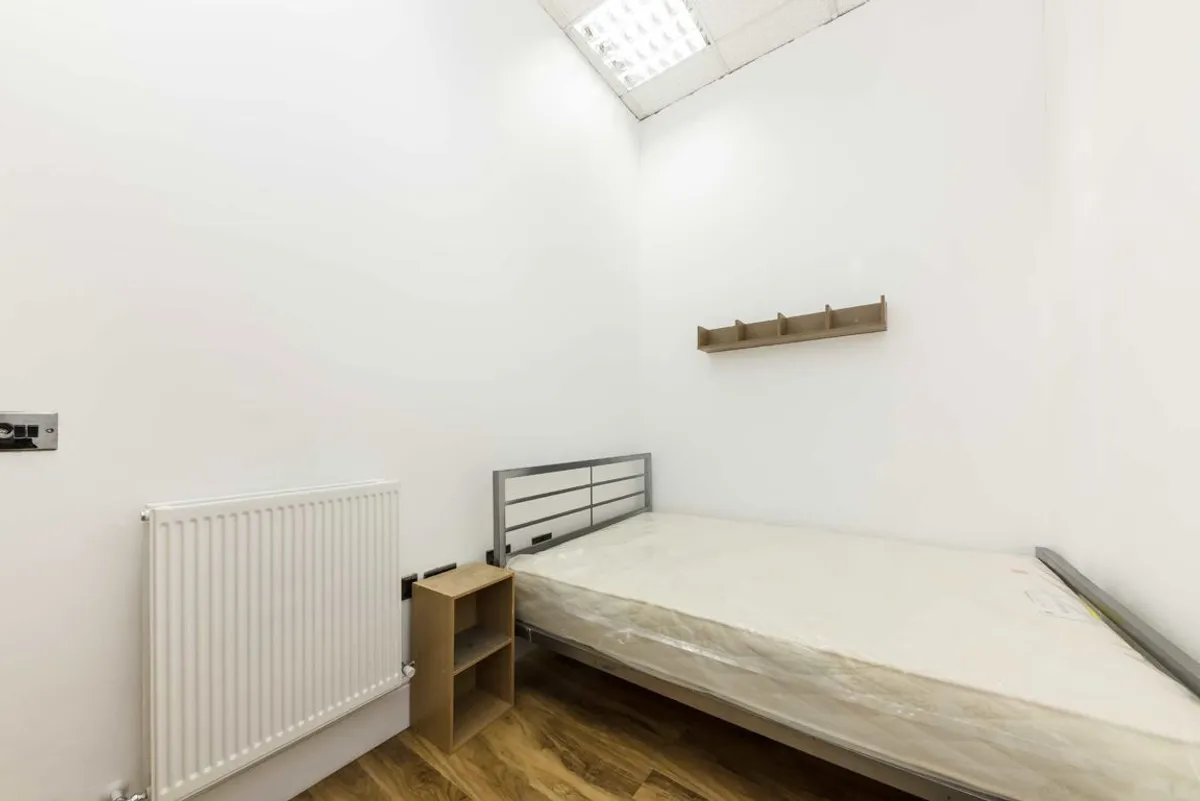 Flat King Street in Greater London