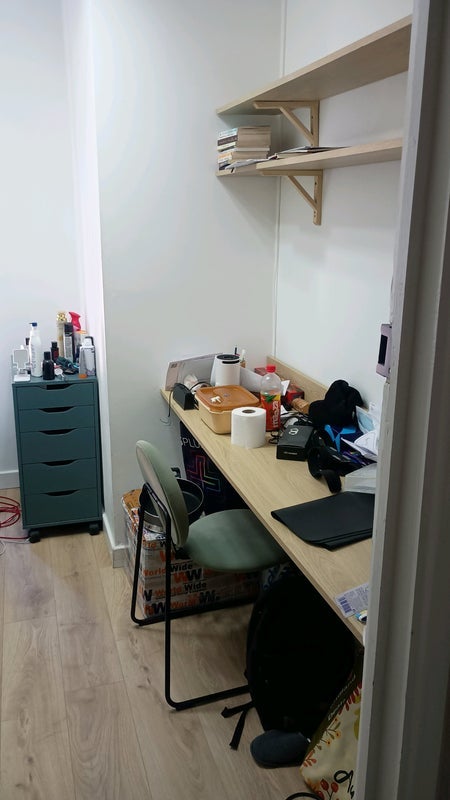 Room King Street in Pontypridd