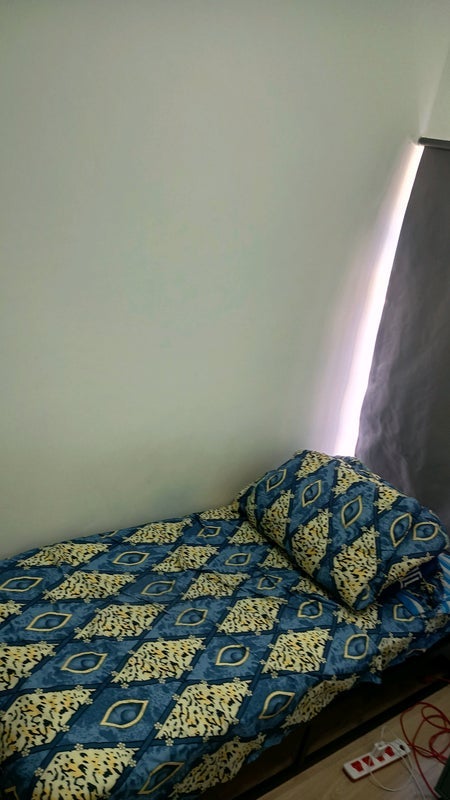 Room King Street in Pontypridd